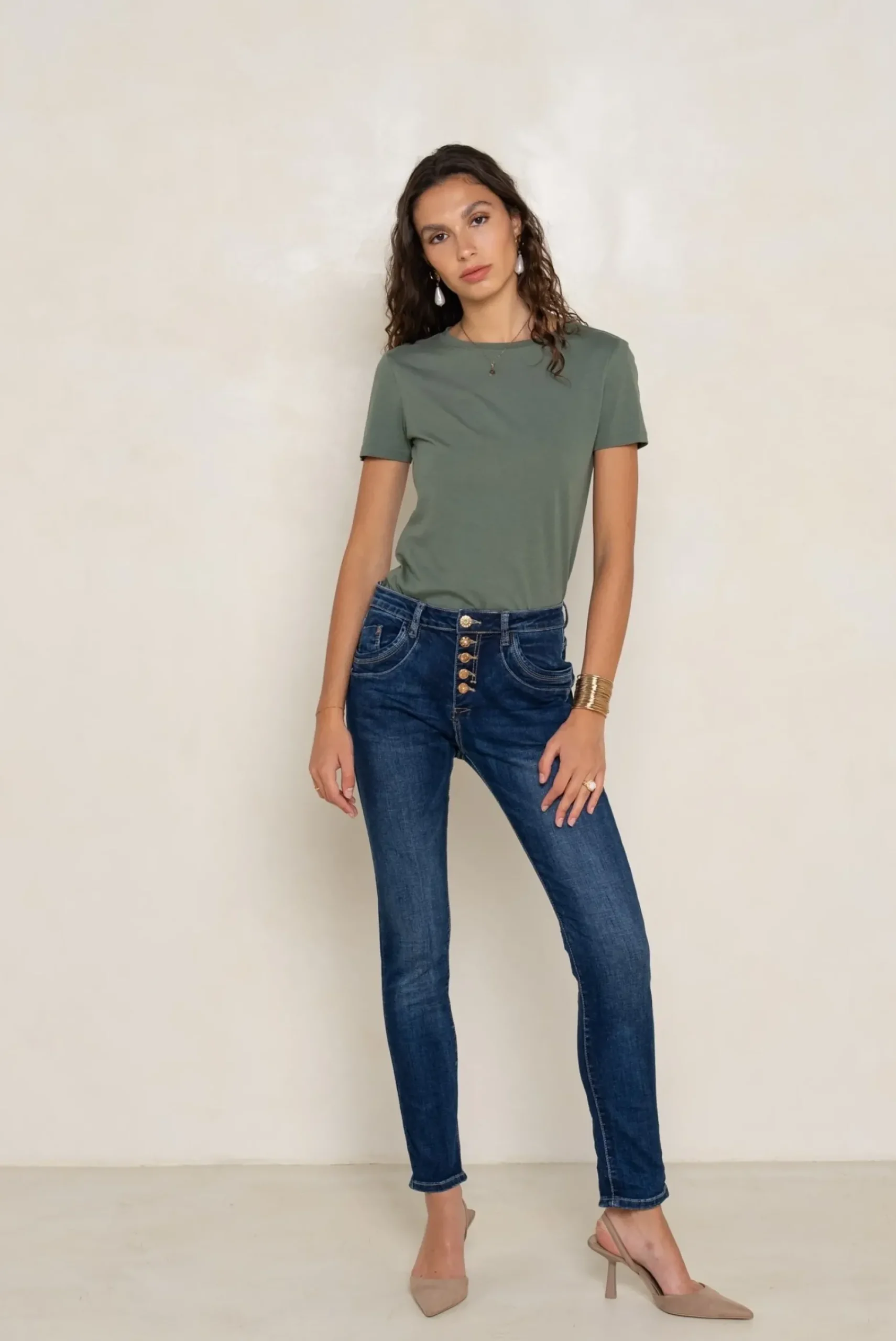 New HippieChic Jean Fit 5 boutons