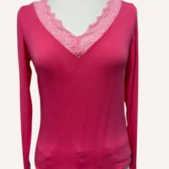 Shop HippieChic Sous Pull Uni avec Dentelles Noir