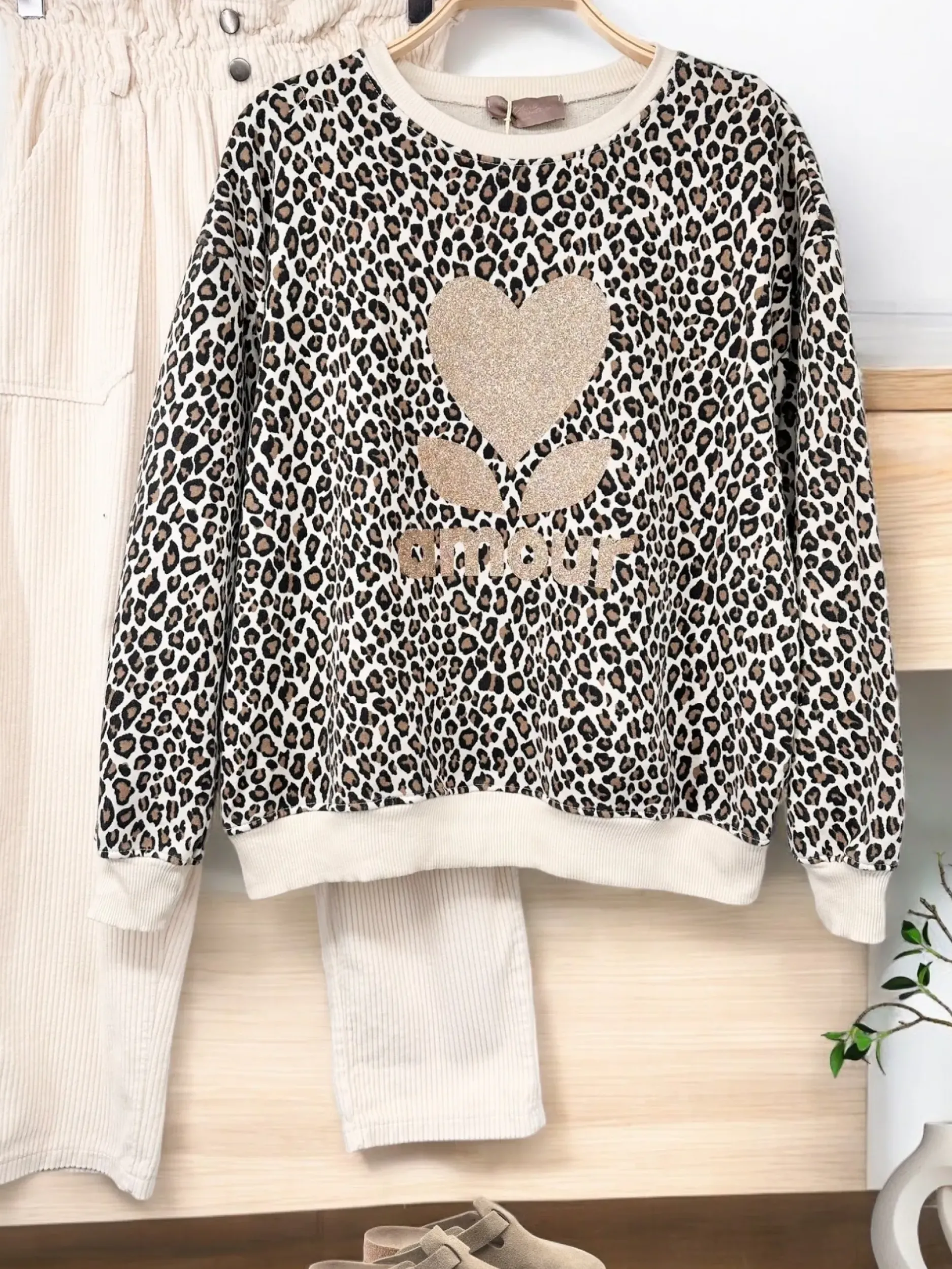 Shop HippieChic Sweat Amour Stone Wash