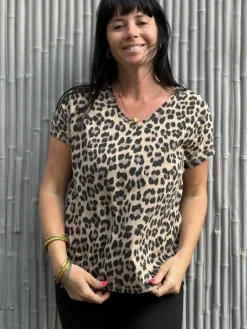 Shop HippieChic Tee-shirt Léopard